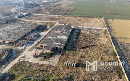 Na predaj veľkorysý pozemok s poľnohospodárskou budovou v obci Vydrany vhodný aj pre developerov