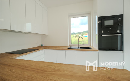 Na predaj 3-izbový byt v ŠTANDARDE so slnečnou terasou kúsok od Prešova