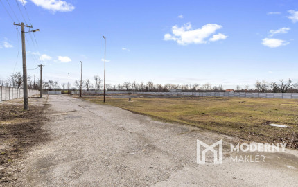 Na predaj investičná priemyselná hala v obci Trnávka