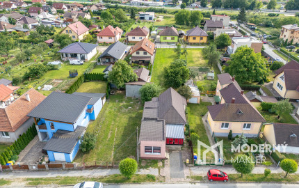 Na predaj rozľahlý pozemok s rodinným domom vo Veľkom Šariši