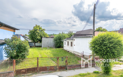 Na predaj rozľahlý pozemok s rodinným domom vo Veľkom Šariši