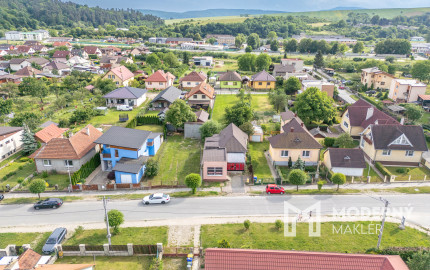Na predaj rozľahlý pozemok s rodinným domom vo Veľkom Šariši