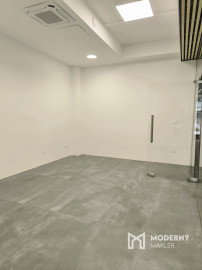 Na prenájom moderný obchodný priestor v centre mesta Malacky