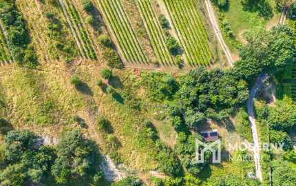 Na predaj slnečný pozemok s jedinečným výhľadom v Modre