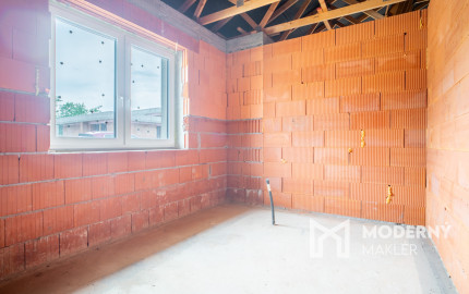 Na predaj nadštandardná 5-izbová novostavba rodinného domu v pokojnej časti Nových Zámkov