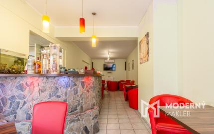 Na predaj gastroprevádzka s vonkajšou terasou v Karlovej Vsi