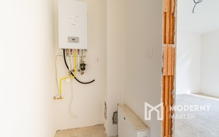 Na predaj moderný 4-izbový rodinný dom s terasou v Hrnčiarovciach nad Parnou