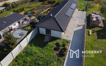 Na predaj jedinečný 4-izbový rodinný dom s terasou v Hrnčiarovciach nad Parnou