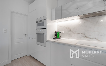 Na predaj štýlová 3-izbová časť dvojdomu v pokojnej časti obce Rovinka