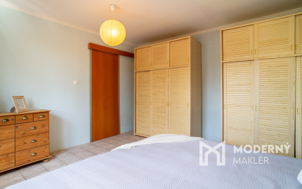 Na predaj rodinný dom s rozľahlým pozemkom v obci Nové Sady