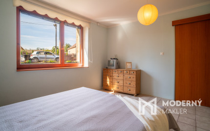 Na predaj rodinný dom s rozľahlým pozemkom v obci Nové Sady