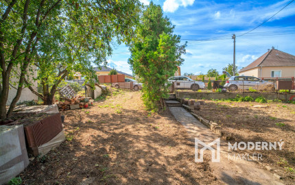 Na predaj rodinný dom s rozľahlým pozemkom v obci Nové Sady