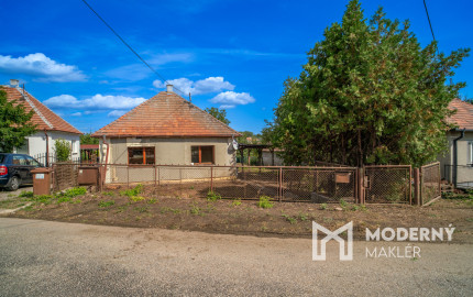 Na predaj rodinný dom s rozľahlým pozemkom v obci Nové Sady