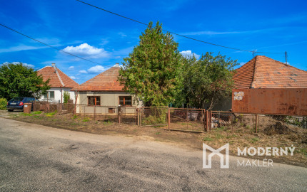 Na predaj rodinný dom s rozľahlým pozemkom v obci Nové Sady