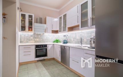 Na predaj kompletne zariadený 3-izbový byt v Trenčíne