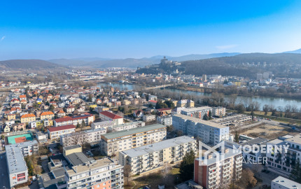Na predaj kompletne zariadený 3-izbový byt v Trenčíne