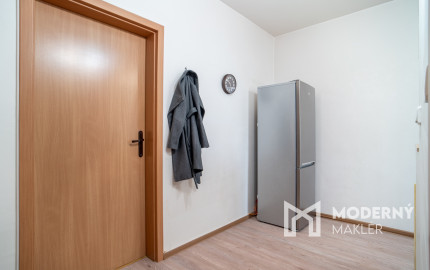 REZERVOVANÉ: Na predaj 1,5-izbový byt v centre Malaciek s investičným potenciálom