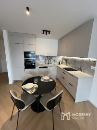 Na prenájom novostavba moderného, kompletne zariadeného 2izb bytu na Tramínovej ul. v Trenčíne.