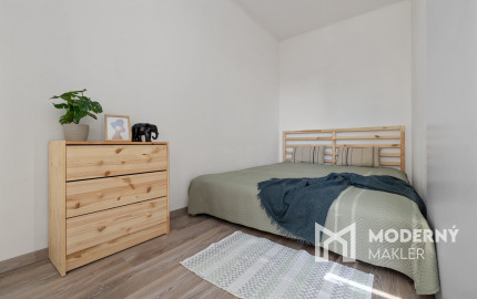 Na prenájom priestranný, moderný 2-izbový byt na Riazanskej ulici v Bratislave