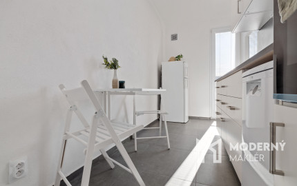 Na prenájom priestranný, moderný 2-izbový byt na Riazanskej ulici v Bratislave