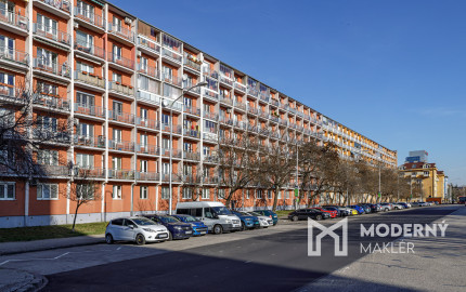 Na prenájom priestranný, moderný 2-izbový byt na Riazanskej ulici v Bratislave