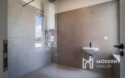 Na predaj 3-podlažná polyfunkcia na Zavarskej ulici v Trnave