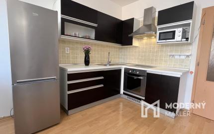 Na prenájom priestranný 3-izbový byt v Trenčíne