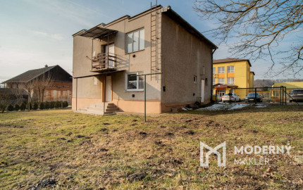 Na predaj veľký 5 – izbový rodinný dom v obci Marhaň