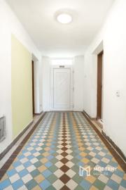 Na predaj veľký 5 – izbový rodinný dom v obci Marhaň