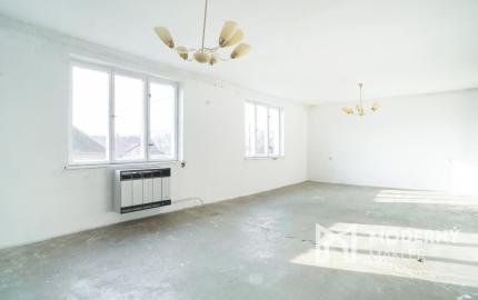 Na predaj veľký 5 – izbový rodinný dom v obci Marhaň