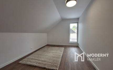 Na prenájom kompletne zrekonštruovaný 4-izbový byt v Tepličke nad Váhom