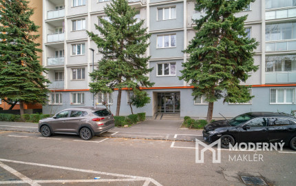 Na predaj 2-izbový byt s balkónom po kompletnej rekonštrukcii v Ružinove