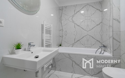 REZERVOVANÉ: Na prenájom 2-izbový byt s balkónom a garážovým státím v projekte MIKO, Trnava