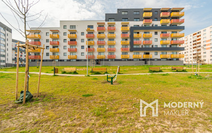 REZERVOVANÉ: Na prenájom 2-izbový byt s balkónom a garážovým státím v projekte MIKO, Trnava