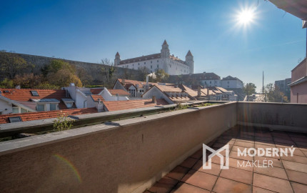 Na prenájom kancelársky priestor na Zámockej ulici priamo pod Bratislavským hradom