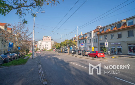 Na prenájom kancelársky priestor na Zámockej ulici priamo pod Bratislavským hradom