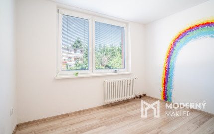 Na predaj kompletne zrekonštruovaný 3-izbový byt v Chtelnici