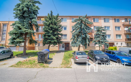 Na predaj kompletne zrekonštruovaný 3-izbový byt v Chtelnici