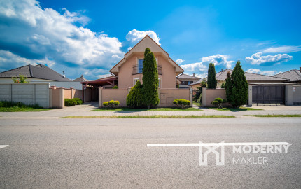 REZERVOVANÉ: Na predaj 4-izbový rodinný dom neďaleko centra Malaciek