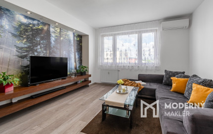 REZERVOVANÉ - Na predaj priestranný 4-izbový byt vo vyhľadávanej lokalite blízko centra Bratislavy