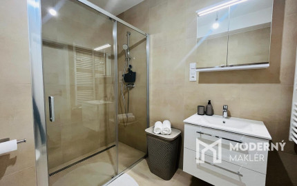 Na prenájom 2-izbový byt v atraktívnej lokalite- Halalovka