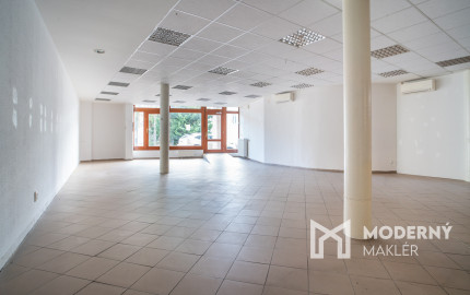 Na prenájom obchodný priestor na Zámockej ulici pod Bratislavským hradom