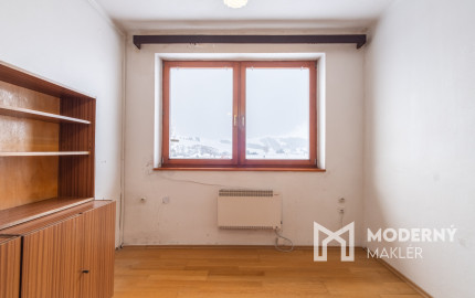 REZERVOVANÉ: Na predaj útulný 2-izbový byt v malebných Hybiach v pokojnej lokalite