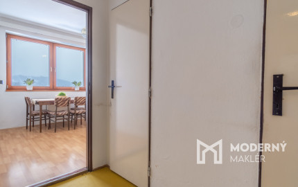 REZERVOVANÉ: Na predaj útulný 2-izbový byt v malebných Hybiach v pokojnej lokalite