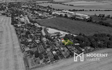 Na predaj záhradná chatka v rekreačnej oblasti v Špačinciach