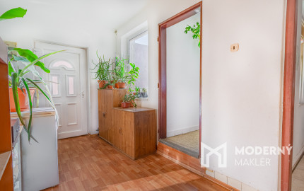 Na predaj rodinný dom s investičným potenciálom v Hrnčiarovciach nad Parnou