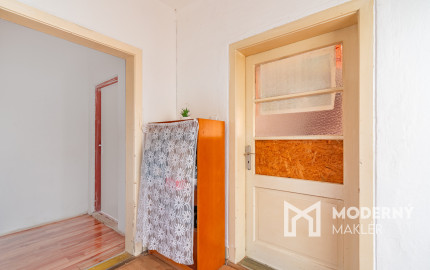 Na predaj rodinný dom s investičným potenciálom v Hrnčiarovciach nad Parnou