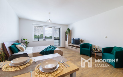 REZERVOVANÉ:Na predaj 1-izbový byt v centre Vrbového