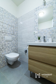 REZERVOVANÉ:Na predaj 1-izbový byt v centre Vrbového