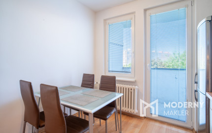 Na prenájom 3-izbový byt v Petržalke na Holičskej ulici